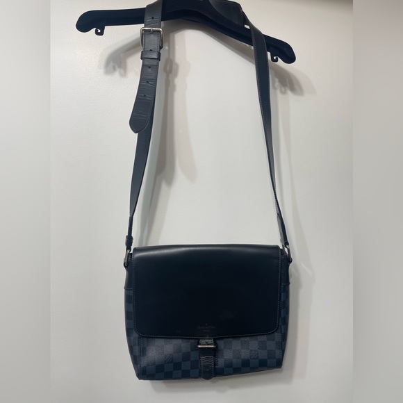 Louis Vuitton new bag , LV Alfa Messenger, good size Medium bag - Picture 4 of 16